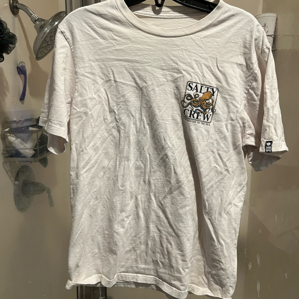 Men’s Salty Crew tee shirt